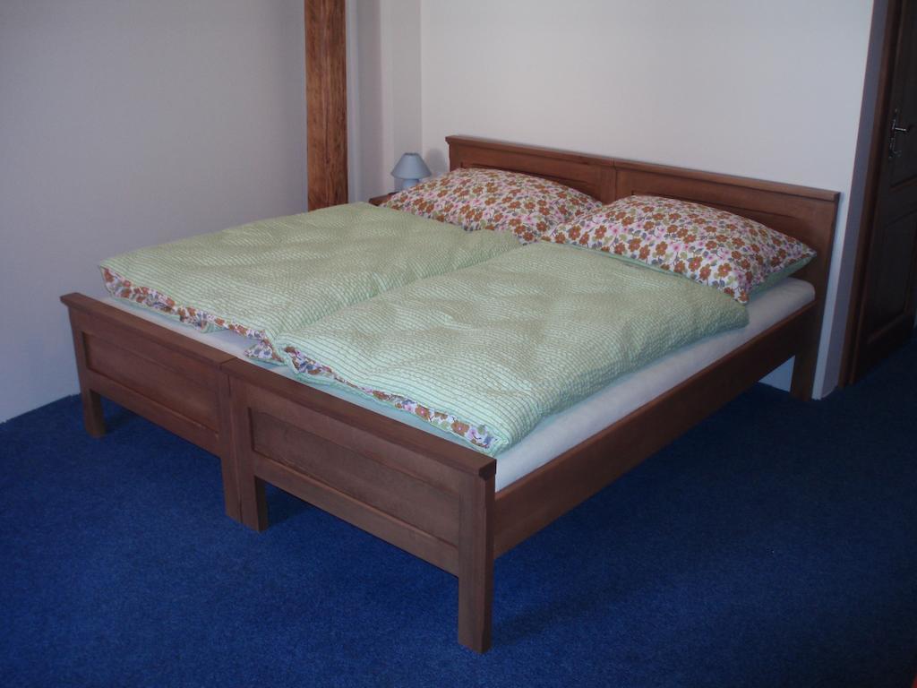 Hotel Mrázek Pardubice Szoba fotó