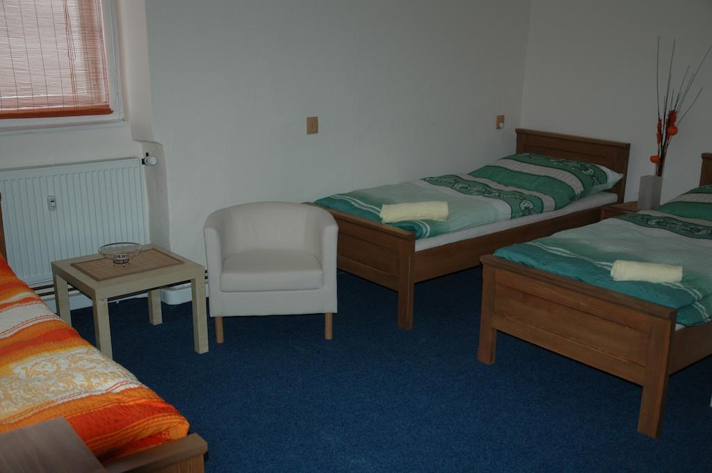 Hotel Mrázek Pardubice Szoba fotó